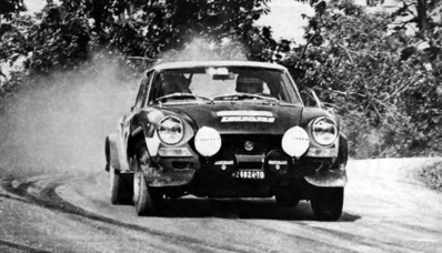 Giulio Bisulli - Arturo Zanuccoli
15º Rally Sanremo 1973. Fiat 124 Abarth Rallye. Clasificado 4º.

Del 10 al 13 de Octubre, Sanremo, Liguria, Imperia, Italia.
Superficie: asfalto - tierra.

El Rally tenia un total de 1791.00 km, de los que 369.30 km divididos en 37 tramos eran especiales (2 de ellas fueron canceladas, SS11 y SS16 Del Serre 1 y 2 de 7.5 km).

Se inscribieron 120 equipos, tomaron la salida 107, finalizaron 36.
Palabras clave: Fiat;Abarth;Spider;Sanremo;1974