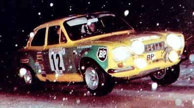 Guy Chasseuil - Christian Baron
17º Tour de Corse 1973. Ford Escort RS1600 MKI (MEV 36 J). Clasificado 4º.

Del 1 al 2 de Diciembre, Ajaccio, Córcega, Francia.
Superficie: asfalto - nieve.

El Rally tenia un total de 1080 km de los que 511.70 km divididos en 21 tramos eran especiales.
8 de ellos fueron cancelados, de SS8 a SS15).
SS8 Argiusta - Forciolo de 15.40 km.
SS9 Bottacina - Cortichiato de 10.50 km.
SS10 Tavera - Bastelica de 17.10 km.
SS11 Bastelica - Cauro de 18.80 km.
SS12 Panelca - Ghisoni de 34.60 km.
SS13 Ghisoni - Cross de 16.60 km.
SS14 Muracciole - Rospigliani de 13.00 km.
SS15 Ponte Leccia - Morosaglia de 13.90 km.

Se inscribieron 50 equipos, tomaron la salida 50, finalizaron 22.
@
Palabras clave: ;Ford;Escort;MKI;Corse;Corcega;1973;Nieve