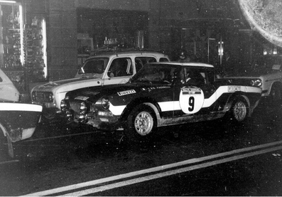 Alcide Paganelli - Domenico (Ninni) Russo
15º Rally Sanremo 1973. Fiat 124 Abarth Rallye (TO H26827). Clasificado 6º.

Del 10 al 13 de Octubre, Sanremo, Liguria, Imperia, Italia.
Superficie: asfalto - tierra.

El Rally tenia un total de 1791.00 km, de los que 369.30 km divididos en 37 tramos eran especiales (2 de ellas fueron canceladas, SS11 y SS16 Del Serre 1 y 2 de 7.5 km).

Se inscribieron 120 equipos, tomaron la salida 107, finalizaron 36.
Palabras clave: Sanremo;Fiat;Abarth;1973