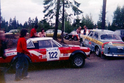 Achim Warmbold - Jean Todt
23º Jyväskylän Suurajot - Rally of the 1000 Lakes 1973. Fiat 124 Abarth Spider (TO-H47494). Clasificado 8º.

Del 3 al 5 de Agosto, Jyväskylä.
Superficie: tierra.

El Rally tenia un total de 2079.00 km de los que 517.20 km divididos en 43 tramos eran especiales.

Se inscribieron 122 equipos, tomaron la salida 109, finalizaron 55.@
Palabras clave: ;Fiat;Abarth;Spider;Finlandia;1973;Parque_Cerrado