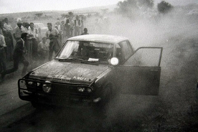 Mike Kirkland - Bruce Field
21º East African Safari Rally 1973. Datsun 1600SSS. Clasificado 9º.

Del 19 al 23 de Abril, Nairobi, Kenya.
Superficie: tierra

Se inscribieron 89 equipos, tomaron la salida 89, finalizaron 18.@
Palabras clave: Datsun;Safari;1973