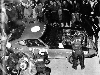Asistencia en el 42º Rallye Monte-Carlo 1973
En el Datsun 240Z (TKS33SA8514) de Tony Fall - Mike Wood, clasificado 9º.

Del 19 al 26 de Enero, Monte-Carlo.
Superficie: asfalto - nieve - hielo.

El Rally tenia un total de 4800 km de los que 456.50 km divididos en 18 tramos eran especiales, (2 ellas fueron canceladas SS10 Col de la Porte de 18.25 Km y SS11 La Cabanette de 18.25Km).

Tomaron la salida 278 equipos, finalizaron 51.@
Palabras clave: Tony_Fall;Datsun;Montecarlo;1973;Asistencias