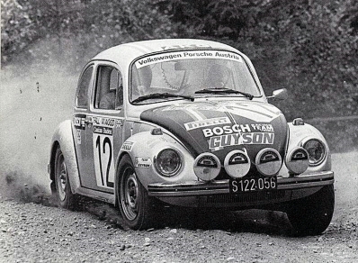 Richard Anthony (Tony) Fall - Mike Wood
44º Österreichische Alpenfahrt 1973. Volkswagen 1303S (S122.056). Clasificado 10º.

Del 12 al 14 de Septiembre, Baden, Austria.
Superficie: tierra.

El Rallye tenia un total de 2,314.50 km de los que 324,50 km divididos en 31 tramos eran especiales (2 de ellos fueron cancelados, SS2 y SS22).

Se inscribieron 97 equipos, tomaron la salida 97, finalizaron 25.@
Palabras clave: Tony_Fall;Volkswagen;Austria;1973