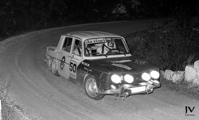 Enrique Llistosella - Carmelo Ezpeleta
21º Rally Costa Brava 1973. Renault 8 TS de (Gr.2). Clasificado 11º.

Del 10 al 12 de Febrero, Barcelona, Catalunya, España.
Superficie: asfalto - tierra.

Tomaron la salida 51 equipos, finalizaron 16.

© Jordi Viñals.@
Palabras clave: Renault;Costa_Brava;1973