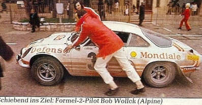 Bob Wollek - Pierre Thimonier
42º Rallye Automobile de Monte-Carlo 1973. Alpine-Renault A110 1800 (7868 CV 92). Clasificado 14º.

Del 19 al 26 de Enero, Monte-Carlo.
Superficie: asfalto - nieve.

El Rally tenia un total de 4800 km de los que 456.50 km divididos en 18 tramos eran especiales, (2 ellas fueron canceladas SS10 Col de la Porte de 18.25 Km y SS11 La Cabanette de 18.25Km).

Tomaron la salida 278 equipos, finalizaron 51.@
Palabras clave: ;Pierre_Thimonier;Alpine;Renault;A110;Montecarlo;1973