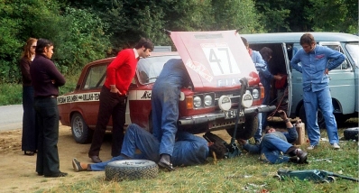 Asistencia en el 44º Österreichische Alpenfahrt 1973
En el Fiat 124 Fiat 124 (K 54.454) de  Hans Steinwender - F. Mick, clasificado 15º.

Del 12 al 14 de Septiembre, Baden, Austria.
Superficie: tierra.

El Rallye tenia un total de 2,314.50 km de los que 324,50 km divididos en 31 tramos eran especiales (2 de ellos fueron cancelados, SS2 y SS22).

Se inscribieron 97 equipos, tomaron la salida 97, finalizaron 25.@
Palabras clave: Fiat;Austria;1973;Asistencias