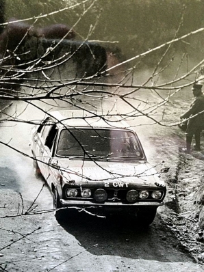 Colin Malkin - Barry Hughes
7º Rali Internacional TAP 1973. Chrysler Avenger GT 1750 (2 CWT). Clasificado 16º.

Del 13 al 18 de Marzo, Estoril, Cascais, Lisboa, Portugal.
Superficie: asfalto - tierra.

El Rally tenia un total de 4600.00 km de los que 397.50 km divididos en 32 tramos eran especiales.

Se inscribieron 90 equipos, tomaron la salida 79, finalizaron 23.@
Palabras clave: Chrysler;Avenger;GT1750;Portugal;1973