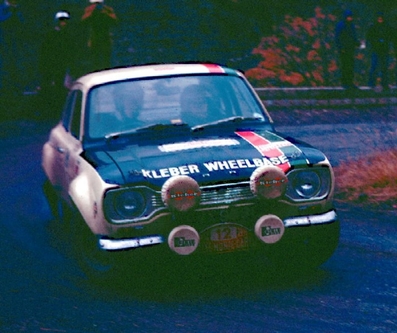 Chris Sclater - John Davenport
42º Rallye Automobile de Monte-Carlo 1973. Ford Escort RS 1600 MKI (VVX 958L). Clasificado 16º.

Del 19 al 26 de Enero, Monte-Carlo.
Superficie: asfalto - nieve.

El Rally tenia un total de 4800 km de los que 456.50 km divididos en 18 tramos eran especiales, (2 ellas fueron canceladas SS10 Col de la Porte de 18.25 Km y SS11 La Cabanette de 18.25Km).

Tomaron la salida 278 equipos, finalizaron 51.@
Palabras clave: ;John_Davenport;Ford;Escort;RS1600;MKI;Montecarlo;1973