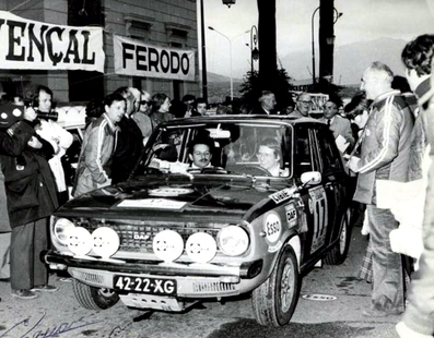 Claude Laurent - Jacques Marché
17º Tour de Corse 1973. DAF 66 (42-22-XG). Abandonó por transmisión del coche.

Del 1 al 2 de Diciembre, Ajaccio, Córcega, Francia.
Superficie: asfalto - nieve.

El Rally tenia un total de 1080 km de los que 511.70 km divididos en 21 tramos eran especiales.
8 de ellos fueron cancelados, de SS8 a SS15).
SS8 Argiusta - Forciolo de 15.40 km.
SS9 Bottacina - Cortichiato de 10.50 km.
SS10 Tavera - Bastelica de 17.10 km.
SS11 Bastelica - Cauro de 18.80 km.
SS12 Panelca - Ghisoni de 34.60 km.
SS13 Ghisoni - Cross de 16.60 km.
SS14 Muracciole - Rospigliani de 13.00 km.
SS15 Ponte Leccia - Morosaglia de 13.90 km.

Se inscribieron 50 equipos, tomaron la salida 50, finalizaron 22.
@
Palabras clave: Alfa;Romeo;GTV;Corse;Corcega;1973