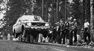 Eeva Heinonen - Seija Saaristo
23º Jyväskylän Suurajot - Rally of the 1000 Lakes 1973. Volvo 142 (ABB 666). Clasificado 18º.

Del 3 al 5 de Agosto, Jyväskylä.
Superficie: tierra.

El Rally tenia un total de 2079.00 km de los que 517.20 km divididos en 43 tramos eran especiales.

Se inscribieron 122 equipos, tomaron la salida 109, finalizaron 55.@
Palabras clave: Volvo;Finlandia;1973;