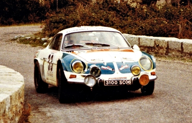 Christian Gardavot - Jean Ancey
17º Tour de Corse 1973. Alpine-Renault A110 1800 (3100 SC06). Clasificada 18º.

Del 1 al 2 de Diciembre, Ajaccio, Córcega, Francia.
Superficie: asfalto - nieve.

El Rally tenia un total de 1080 km de los que 511.70 km divididos en 21 tramos eran especiales.
8 de ellos fueron cancelados, de SS8 a SS15).
SS8 Argiusta - Forciolo de 15.40 km.
SS9 Bottacina - Cortichiato de 10.50 km.
SS10 Tavera - Bastelica de 17.10 km.
SS11 Bastelica - Cauro de 18.80 km.
SS12 Panelca - Ghisoni de 34.60 km.
SS13 Ghisoni - Cross de 16.60 km.
SS14 Muracciole - Rospigliani de 13.00 km.
SS15 Ponte Leccia - Morosaglia de 13.90 km.

Se inscribieron 50 equipos, tomaron la salida 50, finalizaron 22.
@
Palabras clave: Renault;Alpine;Corse;Corcega;1973