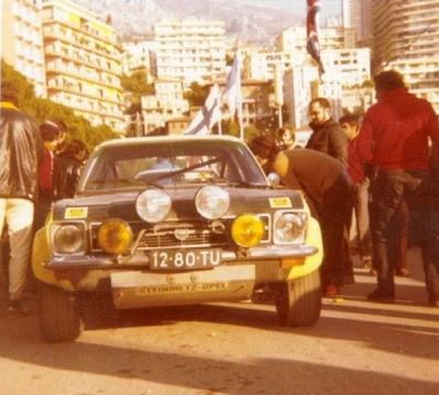 Bert Dolk - Bob de Jong
42º Rallye Automobile de Monte-Carlo 1973. Opel Ascona 1.9 SR (12-80-TU). Clasificado 29º.

Del 19 al 26 de Enero, Monte-Carlo.
Superficie: asfalto - nieve.

El Rally tenia un total de 4800 km de los que 456.50 km divididos en 18 tramos eran especiales, (2 ellas fueron canceladas SS10 Col de la Porte de 18.25 Km y SS11 La Cabanette de 18.25Km).

Tomaron la salida 278 equipos, finalizaron 51.@
Palabras clave: ;Opel;Ascona;Montecarlo;1973;parque_cerrado