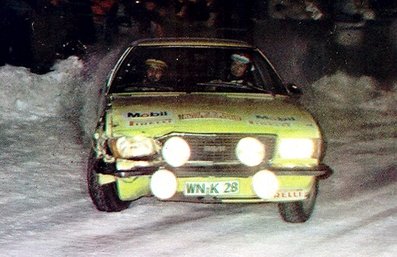 Walter Röhrl - Jochen Berger
42º Rallye Automobile de Monte-Carlo 1973. Opel Commodore GS/E (WN-K 28). Abandonó por el palier/semi-eje, quedando clasificado 45º.

Del 19 al 26 de Enero, Monte-Carlo.
Superficie: asfalto - nieve.

El Rally tenia un total de 4800 km de los que 456.50 km divididos en 18 tramos eran especiales (2 ellas fueron canceladas SS10 Col de la Porte de 18.25 Km y SS11 La Cabanette de 18.25Km).

Tomaron la salida 278 equipos, finalizaron 51.@
Palabras clave: Opel;Commodore;Montecarlo;1973;nieve