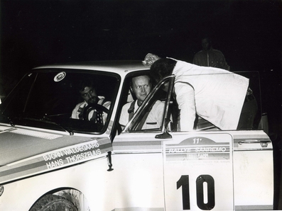 Bjorn Waldegard - Hans Thorszelius
15º Rally San Remo 1973. BMW 2002. Abandonó por el diferencial del coche quedando clasificado 51º.

Del 10 al 13 de Octubre, Sanremo, Liguria, Imperia, Italia.
Superficie: asfalto - tierra.

El Rally tenia un total de 1791.00 km, de los que 369.30 km divididos en 37 tramos eran especiales (2 de ellas fueron canceladas, SS11 y SS16 Del Serre 1 y 2 de 7.5 km).

Se inscribieron 120 equipos, tomaron la salida 107, finalizaron 36.@
Palabras clave: ;BMW;Sanremo;1973