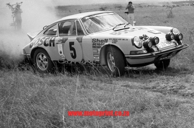 Sobieslaw Zasada - Marian Bien
21º East African Safari Rally 1973. Porsche 911 Carrera RS 2.7 (S-AR 7910). Abandonó por la caja de cambios.

Del 19 al 23 de Abril, Nairobi, Kenya.
Superficie: tierra

Se inscribieron 89 equipos, tomaron la salida 89, finalizaron 18.@
Palabras clave: Porsche;Carrera;RS;Africa;Safari;1973