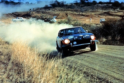 Rauno August Aaltonen - Paul Easter
21º East African Safari Rally 1973. Datsun 240Z. Abandonó por accidente.

Del 19 al 23 Abril, Nairobi, Kenya, África.
Superficie: tierra.

Se inscribieron 89 equipos, tomaron la salida 89, finalizaron 18.@
Palabras clave: ;Paul Easter;Safari;Datsun;1973