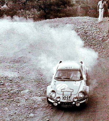 Bernard Darniche - Alain Mahe
21º Acropolis Rally 1973. Alpine-Renault A110 1800. Abandonó al terminar SS4 Galaxidi de 12.20 Km porque Darniche se encontraba en mal estado de salud.

Del 23 al 27 de Mayo, Atenas, Grecia.
Superficie: tierra.

El Rally tenia un total de 3336.15 Km de los que 556.35 Km divididos en 47 tramos eran especiales (2 de ellos fueron cancelados SS20 Pilion de 19.30 Km y SS33 Klitoria de 9.90 Km).

Tomaron la salida 83 equipos, finalizaron 11.@
Palabras clave: ;Acropolis;Grecia;Alpine;Renault;1973