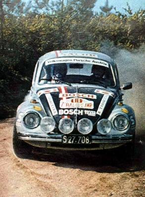 Richard Anthony (Tony) Fall - Mike Wood
7º TAP Rallye de Portugal 1973. Volkswagen 1303 S (S27.708). Abandonó por la suspensión del coche.

Del 13 al 18 de Marzo, Estoril, Cascais, Lisboa, Portugal.
Superficie: asfalto - tierra.

El Rally tenia un total de 4600.00 km de los que 397.50 km divididos en 32 tramos eran especiales.

Se inscribieron 90 equipos, tomaron la salida 79, finalizaron 23.@
Palabras clave: Tony_Fall;Volkswagen;Portugal;1973