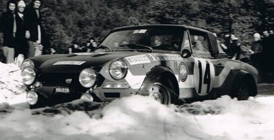 Sergio Barbasio - Gino Macaluso
42º Rallye Automobile de Monte-Carlo 1973. Fiat Abarth 124 Rallye (TO H04939). Abandonó por la caja de cambios En SS6 St Bonnet le Froid de 20.00 km.

Del 19 al 26 de Enero, Monte-Carlo.
Superficie: asfalto - nieve - hielo.

El Rally tenia un total de 4800 km de los que 456.50 km divididos en 18 tramos eran especiales, (2 ellas fueron canceladas SS10 Col de la Porte de 18.25 Km y SS11 La Cabanette de 18.25Km).

Tomaron la salida 278 equipos, finalizaron 51.@
Palabras clave: Fiat;Abarth;Montecarlo;1973;nieve
