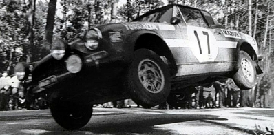 Mário Figueiredo - Carlos Barata
7º Rali Internacional TAP 1973. Fiat 124 Abarth Rallye (TO F85489). Abandonó por accidente.

Del 13 al 18 de Marzo, Estoril, Cascais, Lisboa, Portugal.
Superficie: asfalto - tierra.

El Rally tenia un total de 4600.00 km de los que 397.50 km divididos en 32 tramos eran especiales.

Se inscribieron 90 equipos, tomaron la salida 79, finalizaron 23.@
Palabras clave: Fiat;Abarth;Portugal;1973;