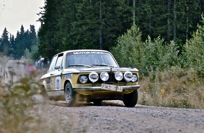 Leif Asterhag - Claes Billstam
23º Jyväskylän Suurajot - Rally of the 1000 Lakes 1973. BMW 2002 Tii (FWZ 114). Abandonó en SS32 Kaitainen  de 15 Km.

Del 3 al 5 de Agosto, Jyväskylä.
Superficie: tierra.

El Rally tenia un total de 2079.00 km de los que 517.20 km divididos en 43 tramos eran especiales.

Se inscribieron 122 equipos, tomaron la salida 109, finalizaron 55.@
Palabras clave: BMW;Finlandia;1973