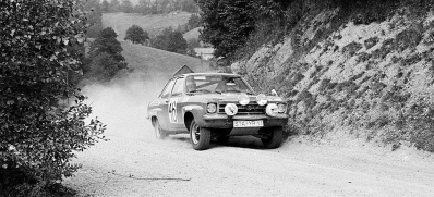Horst Udo Seegerer - Oscar Grunwald
44º Österreichische Alpenfahrt 1973. Opel Ascona 1.9 (STA-YR 11). Abandonó, desconocemosel motivo y en que especial.

Del 12 al 14 de Septiembre, Baden, Austria.
Superficie: tierra.

El Rallye tenia un total de 2,314.50 km de los que 324,50 km divididos en 31 tramos eran especiales (2 de ellos fueron cancelados, SS2 y SS22).

Se inscribieron 97 equipos, tomaron la salida 97, finalizaron 25.@
Palabras clave: Opel;Ascona;1973