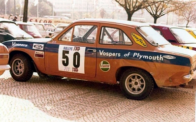 Christopher Wathen - Tim Bosence
7º TAP Rallye de Portugal 1973. Ford Escort RS 1600 MKI (LJY 600). Abandonó por problemas en el cambio en SS11 Caramulo 1 de 7 Km.

Del 13 al 18 de Marzo, Estoril, Cascais, Lisboa, Portugal.
Superficie: asfalto - tierra.

El Rally tenia un total de 4600.00 km de los que 397.50 km divididos en 32 tramos eran especiales.

Se inscribieron 90 equipos, tomaron la salida 79, finalizaron 23.@

Palabras clave: Ford;Escort;MKI;MKI;1973;Parque_Cerrado