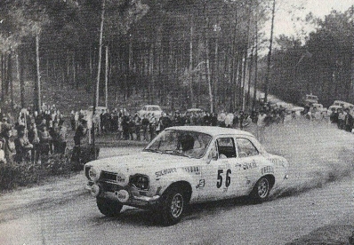 Manuel Amaral - Carlos Silva
7º TAP Rallye de Portugal 1973. Ford Escort RS 1600 MKI (OGF 916L). Abandonó por accidente.


Del 13 al 18 de Marzo, Estoril, Cascais, Lisboa, Portugal.
Superficie: asfalto - tierra.

El Rally tenia un total de 4600.00 km de los que 397.50 km divididos en 32 tramos eran especiales.

Se inscribieron 90 equipos, tomaron la salida 79, finalizaron 23.@
Palabras clave: Ford;Escort;MKI;MKI;1973