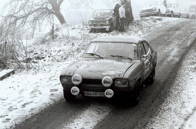 Eckhard Schimpf - Ernst-Johann Zauner
42º Rallye Automobile de Monte-Carlo 1973. Ford Capri 2600 RS (HH-RD 950). Abandonó al encontrarse la ruta bloqueada.

Del 19 al 26 de Enero, Monte-Carlo.
Superficie: asfalto - nieve - hielo.

El Rally tenia un total de 4800 km de los que 456.50 km divididos en 18 tramos eran especiales, (2 ellas fueron canceladas SS10 Col de la Porte de 18.25 Km y SS11 La Cabanette de 18.25Km).

Tomaron la salida 278 equipos, finalizaron 51.@
Palabras clave: Fod;Capri;Montecarlo;1973;nieve