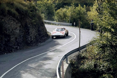 Sandro Munari - Mario Mannucci
16º Rally Sanremo 1974. Lancia Stratos HF (TO L65176). Clasificado 1º.

Del 2 al 5 de Noviembre, Sanremo, Italia.
Superficie: asfalto

El Rally tenia un total de 1805.00 km de los que 408.40 km divididos en 38 tramos eran especieles.

Tomaron la salida 106 equipos, finalizaron 54.@
Palabras clave: Sandro_Munari;Lancia;Stratos;Sanremo;1974