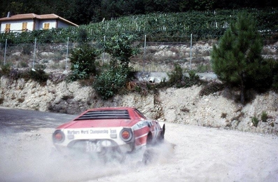 Sandro Munari - Mario Mannucci
16º Rally Sanremo 1974. Lancia Stratos HF (TO L65176). Clasificado 1º.

Del 2 al 5 de Noviembre, Sanremo, Italia.
Superficie: asfalto

El Rally tenia un total de 1805.00 km de los que 408.40 km divididos en 38 tramos eran especieles.

Tomaron la salida 106 equipos, finalizaron 54.@
Palabras clave: Sandro_Munari;Lancia;Stratos;Sanremo;1974