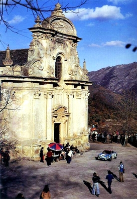 Jean-Pierre Nicolas - Vincent Laverne
18º Tour de Corse 1974. Alpine-Renault A110 1800 (3812 HV 76). Clasificado 2º.

Del 30 de Noviembre al 1 de Diciembre, Bastia, Córcega, Francia.
Superficie: asfalto.

El Rally tenia un total de 1292 km, de los que 374.90 km divididos en 14 tramos eran especiales.

Tomaron la salida 102 equipos, finalizaron 24.@
Palabras clave: ;Renault;Alpine;Corcega;1974;Corse