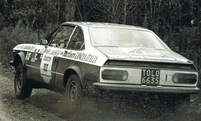 Simo Lampinen - John Davenport
2º Rally of the Rideau Lakes 1974. Lancia Beta Coupé (TO-L06635). Clasificado 2º.

Del 16 al 20 de Octubre, Smith Falls, Canada.
Superficie: tierra.

El Rally tenia un total de 1577.60 Km de los que 383.64 Km divididos en 40 tramos eran especiales (3 de ellos fueron cancelados SS24 Crosby Lake de 6.18 Km, SS25 Bennett Lake de 6.61 Km y SS26 Silver Lake de 3.64 Km).

Se inscribieron 65 equipos, tomaron la salida 51, finalizaron 19.@
Palabras clave: Simo_Lampinen;John_Davenport;Lancia;Beta;Canada;1974
