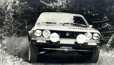 Simo Lampinen - John Davenport
2º Rally of the Rideau Lakes 1974. Lancia Beta Coupé (TO-L06635). Clasificado 2º.

Del 16 al 20 de Octubre, Smith Falls, Canada.
Superficie: tierra.

El Rally tenia un total de 1577.60 Km de los que 383.64 Km divididos en 40 tramos eran especiales (3 de ellos fueron cancelados SS24 Crosby Lake de 6.18 Km, SS25 Bennett Lake de 6.61 Km y SS26 Silver Lake de 3.64 Km).

Se inscribieron 65 equipos, tomaron la salida 51, finalizaron 19.@
Palabras clave: Simo_Lampinen;John_Davenport;Lancia;Beta;Canada;1974