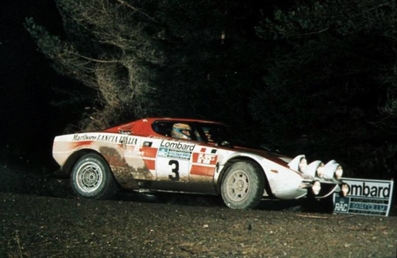 Sandro Munari - Piero Sodano
23º Lombard RAC Rally 1974. Lancia Stratos HF (TO L52901). Clasificado 3º.

Del 16 al 20 de Noviembre, York, Yorkshire, Inglaterra.
Superficie: tierra.

El Rally tenia un total de 2218 km con 84 tramos (6 de ellos fueron cancelados SS4 Heaton Park, SS17 Pantperthog, SS31 Dodington, SS44, SS47 Kielder 3 y SS58 Buchanan).

Se inscribieron 197 equipos, tomaron la salida 190, finalizaron 83.@
Palabras clave: Sandro_Munari;Piero_Sodano;Lancia;Stratos;Gran_Bretaña;1974;RAC_Rally;Inglaterra