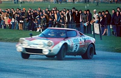 Sandro Munari - Piero Sodano
23º Lombard RAC Rally 1974. Lancia Stratos HF (TO L52901). Clasificado 3º.

Del 16 al 20 de Noviembre, York, Yorkshire, Inglaterra.
Superficie: tierra.

El Rally tenia un total de 2218 km con 84 tramos (6 de ellos fueron cancelados SS4 Heaton Park, SS17 Pantperthog, SS31 Dodington, SS44, SS47 Kielder 3 y SS58 Buchanan).

Se inscribieron 197 equipos, tomaron la salida 190, finalizaron 83.@
Palabras clave: Sandro_Munari;Piero_Sodano;Lancia;Stratos;Gran_Bretaña;1974;RAC_Rally;Inglaterra