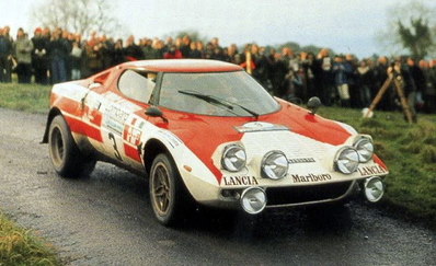 Sandro Munari - Piero Sodano
23º Lombard RAC Rally 1974. Lancia Stratos HF (TO L52901). Clasificado 3º.

Del 16 al 20 de Noviembre, York, Yorkshire, Inglaterra.
Superficie: tierra.

El Rally tenia un total de 2218 km con 84 tramos (6 de ellos fueron cancelados SS4 Heaton Park, SS17 Pantperthog, SS31 Dodington, SS44, SS47 Kielder 3 y SS58 Buchanan).

Se inscribieron 197 equipos, tomaron la salida 190, finalizaron 83.@
Palabras clave: Sandro_Munari;Piero_Sodano;Lancia;Stratos;Gran_Bretaña;1974;RAC_Rally;Inglaterra
