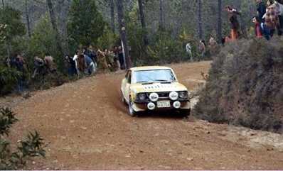 Ove Andersson - Arne Hertz
8º TAP Rallye de Portugal 1974. Toyota Corolla Levin TE27 (ACM55RA8354). Clasificado 4º.

Del 20 al 23 de Marzo, Estoril, Portugal.
Superficie: asfalto - tierra.

El Rally tenia un total de 2057.00 km de los que 455.00 km divididos en 32 tramos eran especiales.

Se inscribieron 126 equipos, tomaron la salida 120, finalizaron 36.@
Palabras clave: Ove_Andersson;Toyota;Corolla;Portugal;1974