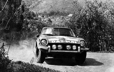 Harry Källström - Claes Billstam
8º TAP Rallye de Portugal 1974. Datsun 260Z. Clasificado 5º.

Del 20 al 23 de Marzo, Estoril, Portugal.
Superficie: asfalto - tierra.

El Rally tenia un total de 2057.00 km de los que 455.00 km divididos en 32 tramos eran especiales.

Se inscribieron 126 equipos, tomaron la salida 120, finalizaron 36.@
Palabras clave: ;Claes_Billstam;Datsun;Portugal;1974