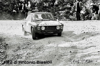 Renzo Magnani - Rudy
16º Rally Sanremo 1974. Lancia Fulvia 1.6 Coupé HF. Clasificado 7º.

Del 2 al 5 de Noviembre, Sanremo, Italia.
Superficie: asfalto

El Rally tenia un total de 1805.00 km de los que 408.40 km divididos en 38 tramos eran especieles.

Tomaron la salida 106 equipos, finalizaron 54.@
Palabras clave: Lancia;Fulvia;Sanremo;1974