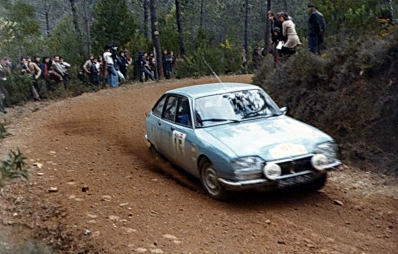 Francisco Romaozinho - João Nogueira da Silva
8º TAP Rallye de Portugal 1974. Citroën GS 1220 . Clasificado 8º.

Del 20 al 23 de Marzo, Estoril, Portugal.
Superficie: asfalto - tierra.

El Rally tenia un total de 2057.00 km de los que 455.00 km divididos en 32 tramos eran especiales.

Se inscribieron 126 equipos, tomaron la salida 120, finalizaron 36.@
Palabras clave: Citroen;GS;Portugal;1974