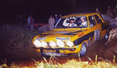 Walter Röhrl - Lars Carlsson
10º 2x12 Uren van Ieper 1974. Opel Ascona 1.9 SR (GG-DS 209). Clasificado 8º.

Del 28 al de Junio, Ypres, Bélgica.
Superficie: asfalto.

Tomaron la salida 126 equipos, finalizaron 61.@
Palabras clave: Water_Rohrl;Opel;Ascona;Ypres;Belgica;1974