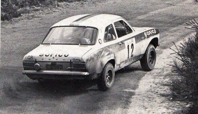 Chris Sclater - Neil Wilson
8º TAP Rallye de Portugal 1974. Ford Escort RS 1600 MKI (CS 192). Clasificado 9º.

Del 20 al 23 de Marzo, Estoril, Portugal.
Superficie: asfalto - tierra.

El Rally tenia un total de 2057.00 km de los que 455.00 km divididos en 32 tramos eran especiales.

Se inscribieron 126 equipos, tomaron la salida 120, finalizaron 36.@
Palabras clave: ;Ford;Escort;MKI;RS1600;MKI;Portugal;1974