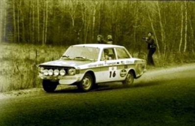 Bob Hurihan - Doug Shepherd
26º Press-on-Regardless Rally 1974. Volvo 142 S. Clasificado 10º.

Del 30 de Octubre al 3 de Noviembre, Marquette, Michigan, EE.UU.
Superficie: tierra.

El Rally tenia un total de 997.54 Km de los que 464.55 Km divididos en 51 tramos eran de especiales (254.08 km fueron cancelados, un total de 16 tramos).

Se inscribieron 68 equipos, tomaron la salida 64, finalizaron 29.@
Palabras clave: Volvo;USA;1974