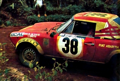 Robin Ulyate -  Ivan Smith
22º East African Safari 1974. Fiat 124 Abarth Rallye (TO H47496). Clasificado 10º.

De 11 al 15 de Abril, Nairobi, Kenya, Africa.
Superficie: tierra.

El Rally tenia un total de 5557.00 km, desconocemos cuantos controles horarios habían.

Tomaron la salida 99 equipos, finalizaron 16.@
Palabras clave: Fiat;Abarth;Spider;Safari;1974