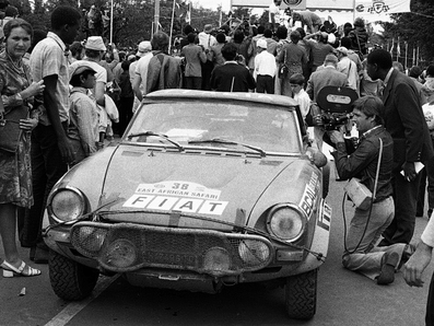 Robin Ulyate -  Ivan Smith
22º East African Safari 1974. Fiat 124 Abarth Rallye (TO H47496). Clasificado 10º.

De 11 al 15 de Abril, Nairobi, Kenya, Africa.
Superficie: tierra.

El Rally tenia un total de 5557.00 km, desconocemos cuantos controles horarios habían.

Tomaron la salida 99 equipos, finalizaron 16.@
Palabras clave: Fiat;Abarth;Spider;Safari;1974