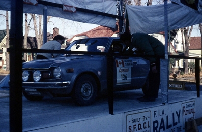 Colin Werner - Edward Agnew
2º Rally of the Rideau Lakes 1974. Honda Civic. Clasificado 16º.

Del 16 al 20 de Octubre, Smith Falls, Canada.
Superficie: tierra.

El Rally tenia un total de 1577.60 Km de los que 383.64 Km divididos en 40 tramos eran especiales (3 de ellos fueron cancelados SS24 Crosby Lake de 6.18 Km, SS25 Bennett Lake de 6.61 Km y SS26 Silver Lake de 3.64 Km).

Se inscribieron 65 equipos, tomaron la salida 51, finalizaron 19.@
Palabras clave: Honda;Civic;Canada;1974