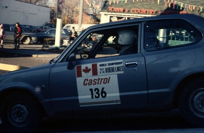 Colin Werner - Edward Agnew
2º Rally of the Rideau Lakes 1974. Honda Civic. Clasificado 16º.

Del 16 al 20 de Octubre, Smith Falls, Canada.
Superficie: tierra.

El Rally tenia un total de 1577.60 Km de los que 383.64 Km divididos en 40 tramos eran especiales (3 de ellos fueron cancelados SS24 Crosby Lake de 6.18 Km, SS25 Bennett Lake de 6.61 Km y SS26 Silver Lake de 3.64 Km).

Se inscribieron 65 equipos, tomaron la salida 51, finalizaron 19.@
Palabras clave: Honda;Civic;Canada;1974