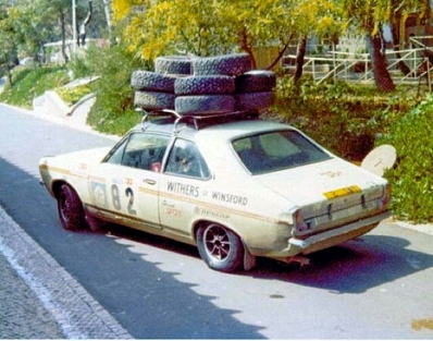 William (Will) Sparrow - Barry Hughes
8º TAP Rallye de Portugal 1974. Chrysler Avenger GT 1750 (2 CWT). Clasificado 18º.

Del 20 al 23 de Marzo, Estoril, Portugal.
Superficie: asfalto - tierra.

El Rally tenia un total de 2057.00 km de los que 455.00 km divididos en 32 tramos eran especiales.

Se inscribieron 126 equipos, tomaron la salida 120, finalizaron 36.@
Palabras clave: Chrysler;Avenger;Portugal;1974