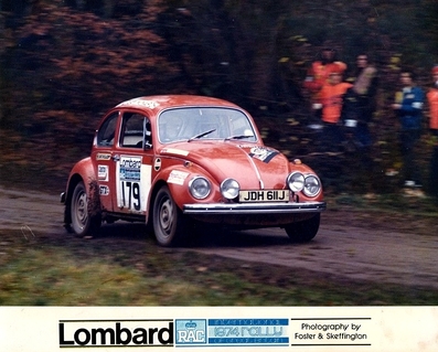David Lucas - Denis Abbott
23º Lombard RAC Rally 1974. Volkswagen Escarabajo 1302 S (JDH 611J). Clasificado 77º.

Del 16 al 20 de Noviembre, York, Yorkshire, Inglaterra.
Superficie: tierra.

El Rally tenia un total de 2218 km con 84 tramos (6 de ellos fueron cancelados SS4 Heaton Park, SS17 Pantperthog, SS31 Dodington, SS44, SS47 Kielder 3 y SS58 Buchanan).

Se inscribieron 197 equipos, tomaron la salida 190, finalizaron 83.@
Palabras clave: Volkswagen;Gran_Bretaña;RAC_Rally;1974;Inglaterra